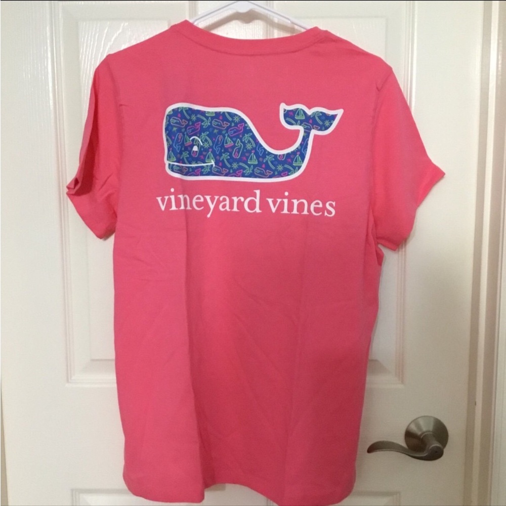 Vineyard Vines Good Vibes Short Sleeve Tee 
Knockout Pink Women’s XL